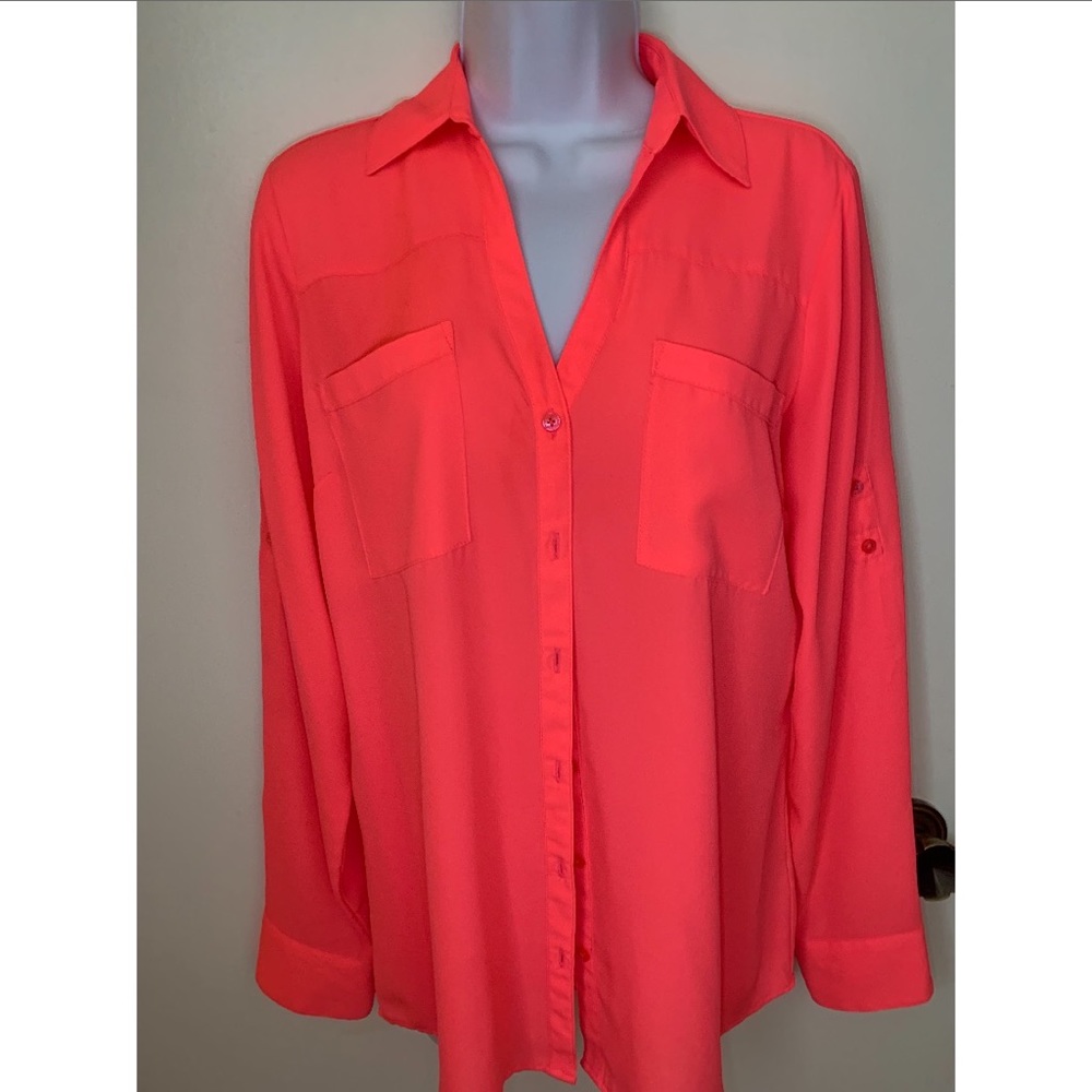 Express Portofino Button Up Collared Blouse in Hot Pink (medium)